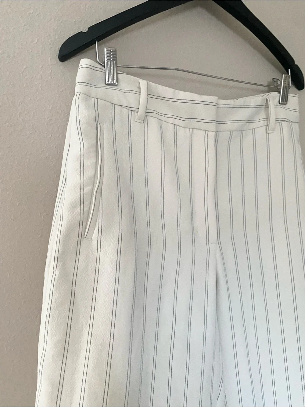 Aritzia effortless pants
